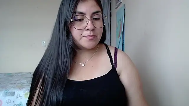 Snapshot of Alejaa_33 chatting on 07/15/26, 06:57 Alejaa 33 online show from 07/15/26, 06:57