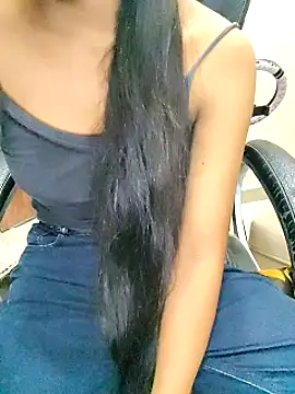 Snapshot of RIYA_SHARMA_3 chatting on 07/17/26, 05:14 RIYA SHARMA 3 online show from 07/17/26, 05:14