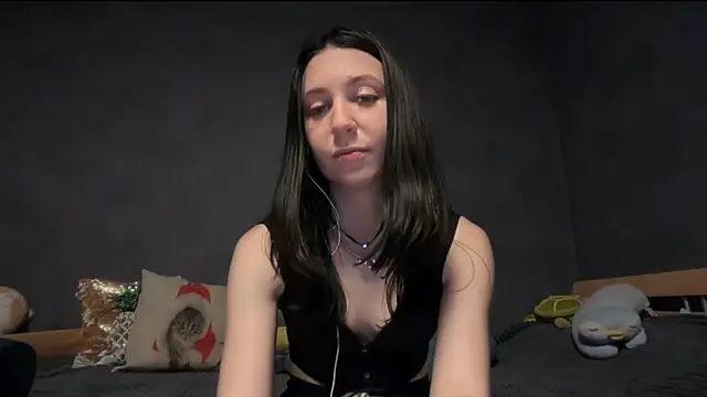 Snapshot of Cutie_Kiss_Kiss chatting on 07/15/26, 07:19 Cutie Kiss Kiss online show from 07/15/26, 07:19