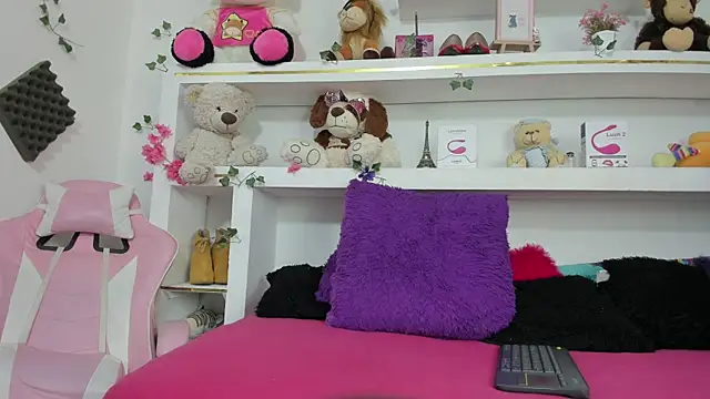 lucia temptation online show from 07/15/26, 06:24