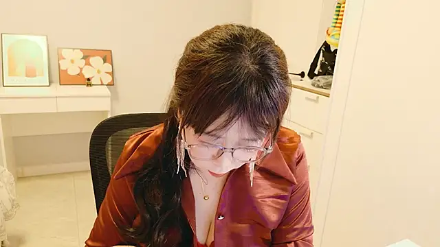 XantheBloom online show from 07/21/26, 06:16