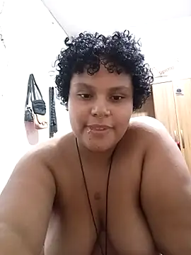 Snapshot of mamibbw18 chatting on 08/01/26, 01:16 mamibbw18 online show from 08/01/26, 01:16
