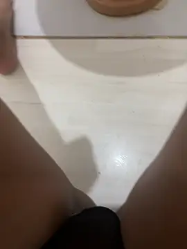 elisruana online show from 07/18/26, 05:28