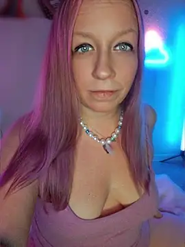 Snapshot of XxMs_StarzxX chatting on 07/24/26, 12:52 XxMs StarzxX online show from 07/24/26, 12:52