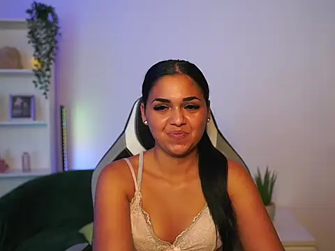 NissKate18 online show from 07/19/26, 01:04