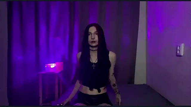 WholyCry online show from 07/27/26, 06:15