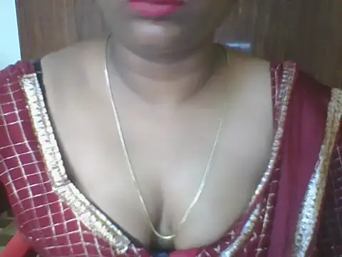 Snapshot of Tamil_hot_Shalini chatting on 07/22/26, 03:15 Tamil hot Shalini online show from 07/22/26, 03:15