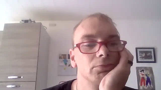 Snapshot of polo7755 chatting on 07/17/26, 02:45 polo7755 online show from 07/17/26, 02:45