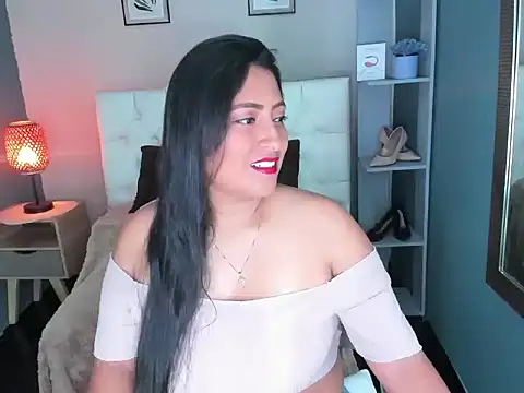 MoanaXMoon online show from 07/21/26, 06:43