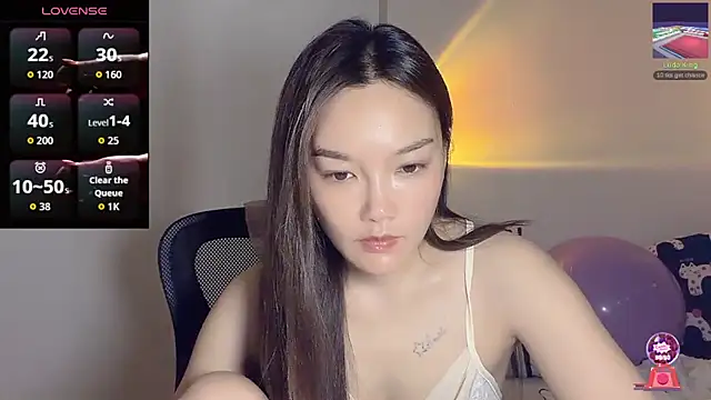 Snapshot of mimi0010 chatting on 07/24/26, 07:28 mimi0010 online show from 07/24/26, 07:28