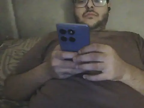 Snapshot of Anshlonely chatting on 07/28/26, 02:24 Anshlonely online show from 07/28/26, 02:24