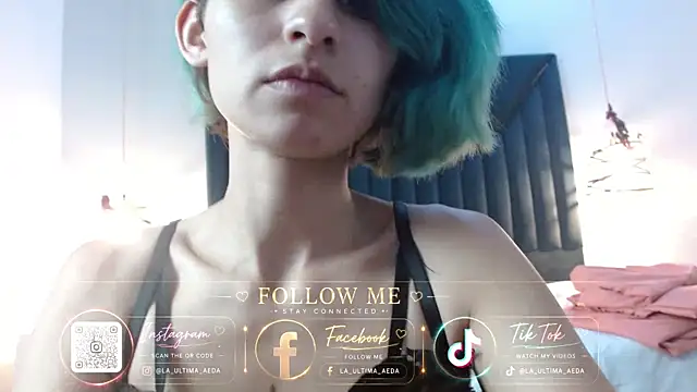 Snapshot of AliceStonet chatting on 07/22/26, 01:52 AliceStonet online show from 07/22/26, 01:52