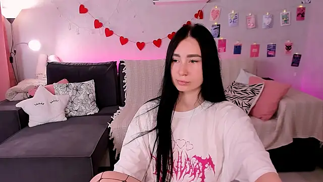 EmiMimi  online show from 07/26/26, 02:20