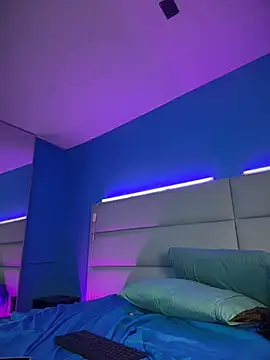 nixierose  online show from 07/20/26, 10:39