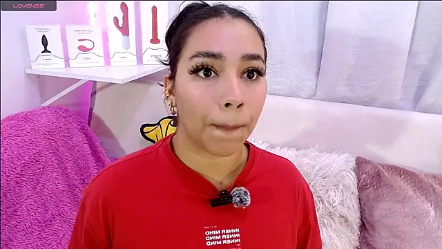 Snapshot of _Rios_Sofi_ chatting on 07/22/26, 06:43 Rios Sofi online show from 07/22/26, 06:43