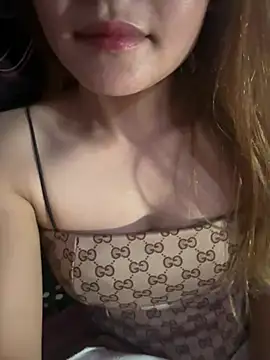 Snapshot of Thaolinh_bb chatting on 07/22/26, 06:32 Thaolinh bb online show from 07/22/26, 06:32