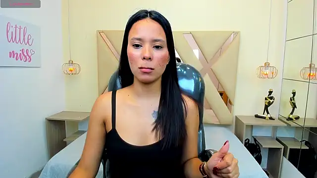Ivonne Latina online show from 07/24/26, 07:45