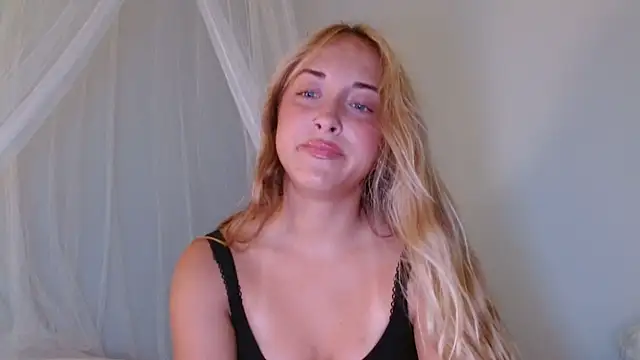 rozzygrace online show from 07/28/26, 04:19