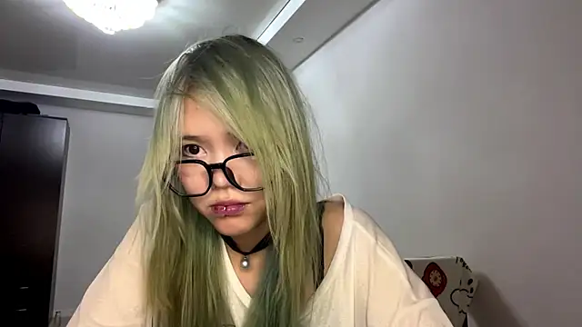 KairiNox online show from 07/25/26, 10:57