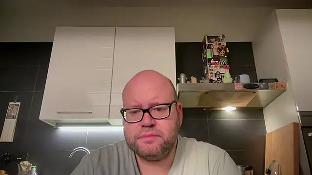 theitalianbear online show from 12/03/24, 05:42