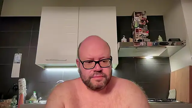 theitalianbear online show from 07/12/26, 02:35