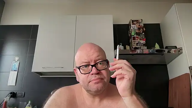 theitalianbear online show from 07/21/26, 04:59