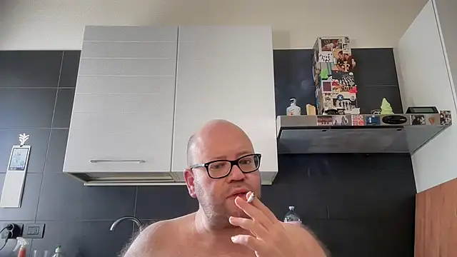theitalianbear online show from 07/25/26, 07:39