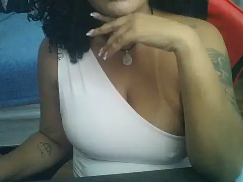 cute amaz xx online show from 08/01/26, 11:25