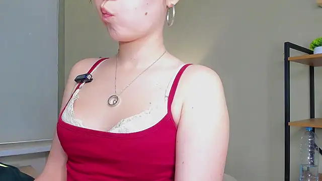 Snapshot of Cuteshyboo chatting on 07/29/26, 04:27 Cuteshyboo online show from 07/29/26, 04:27