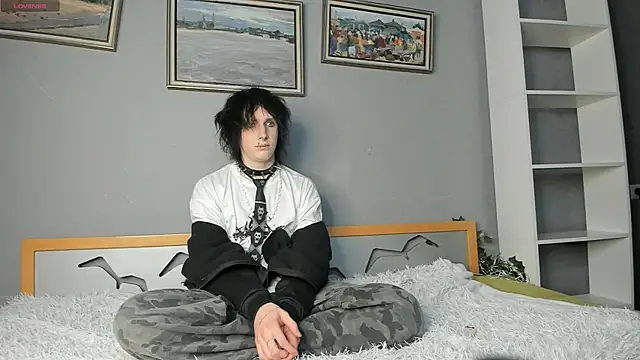 Ember Vixen online show from 07/25/26, 09:56