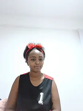 Prettyval77 online show from 07/26/26, 06:54