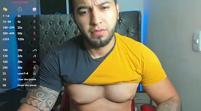 Snapshot of mrloganfuck1 chatting on 02/20/25, 09:33 mrloganfuck1 online show from 02/20/25, 09:33