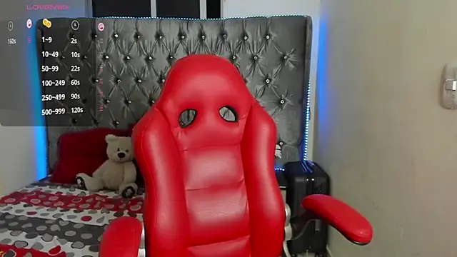 Snapshot of mrloganfuck1 chatting on 05/24/26, 05:45 mrloganfuck1 online show from 05/24/26, 05:45
