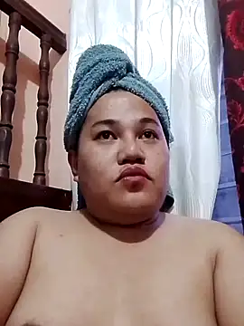 Snapshot of Andrea0414 chatting on 02/19/25, 10:45 Andrea0414 online show from 02/19/25, 10:45