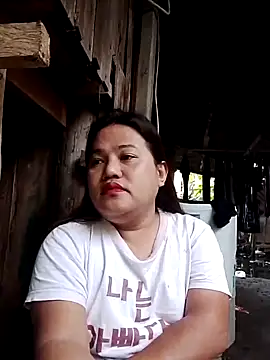 Snapshot of Andrea0414 chatting on 03/13/25, 11:27 Andrea0414 online show from 03/13/25, 11:27