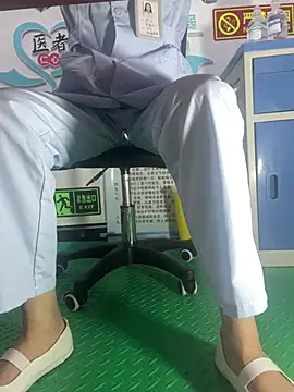 Snapshot of xiaohushi666 chatting on 07/31/26, 03:55 xiaohushi666 online show from 07/31/26, 03:55