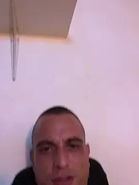 Cristofer979797 online show from 08/03/26, 12:09