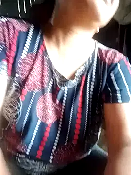 Mai-lanzz online show from 08/01/26, 03:50
