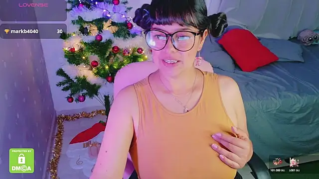 Snapshot of jane_madmax chatting on 12/14/25, 12:21 jane madmax online show from 12/14/25, 12:21