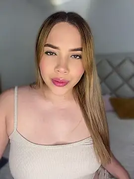 AmmycarsonX online show from 08/05/26, 01:58