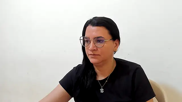 MARILYN GARCIA online show from 11/01/25, 03:14