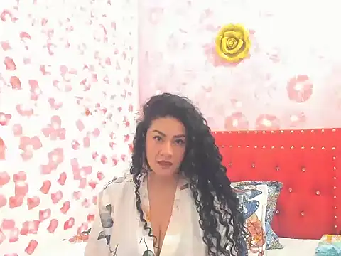 Snapshot of DolceIncanto chatting on 08/06/26, 10:00 DolceIncanto online show from 08/06/26, 10:00