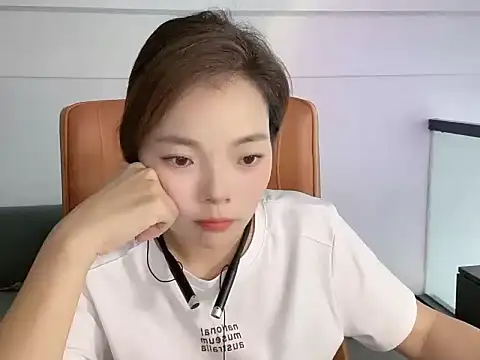 Snapshot of baoyi-by chatting on 08/07/26, 05:53 baoyi-by online show from 08/07/26, 05:53