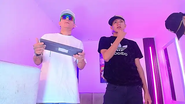 ThreeKingsLive online show from 08/07/26, 12:23