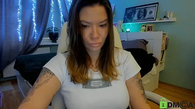 NickyBlein23 online show from 12/10/24, 07:26