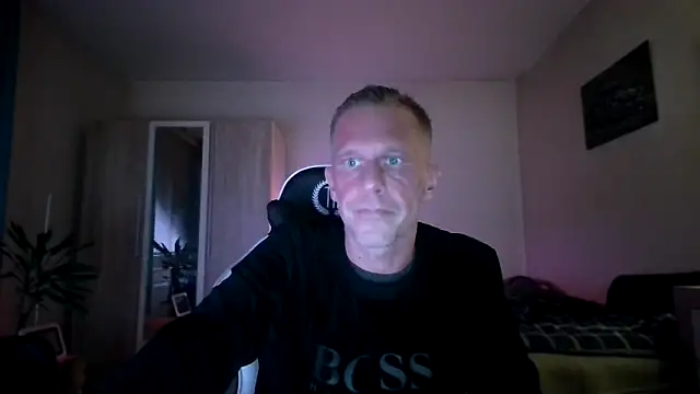 slaveboy2016xh online show from 12/27/24, 08:39