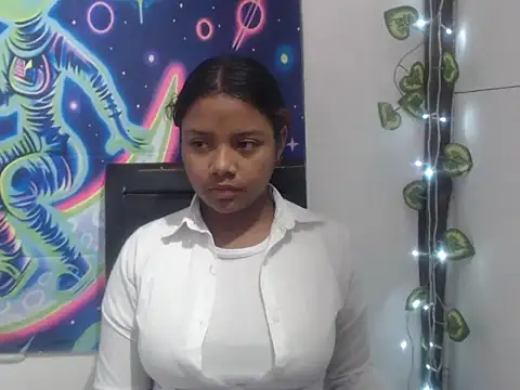 lau sofia21 online show from 08/08/26, 12:40