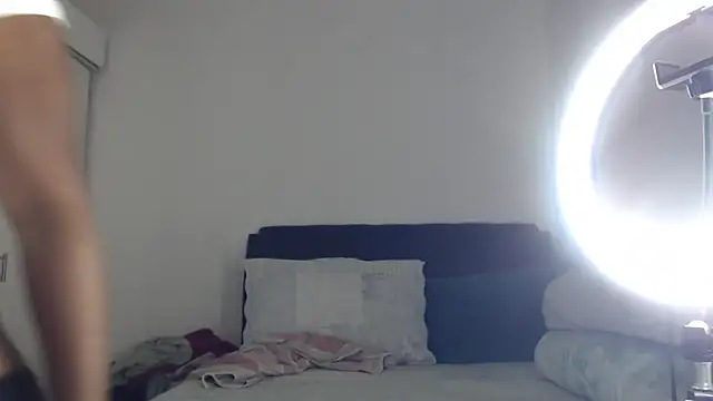 leanna23 online show from 07/17/26, 04:52