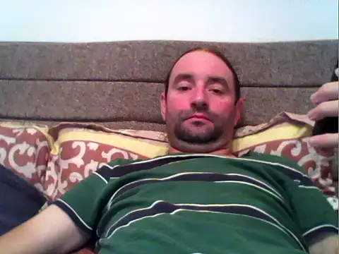 Snapshot of parshivu chatting on 10/10/25, 03:05 parshivu online show from 10/10/25, 03:05
