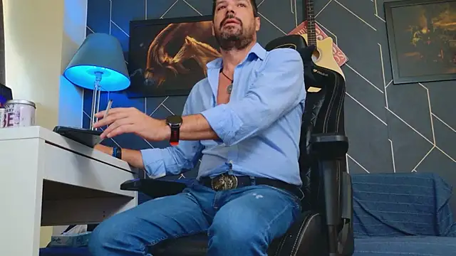 ChrisKox online show from 09/15/25, 06:13